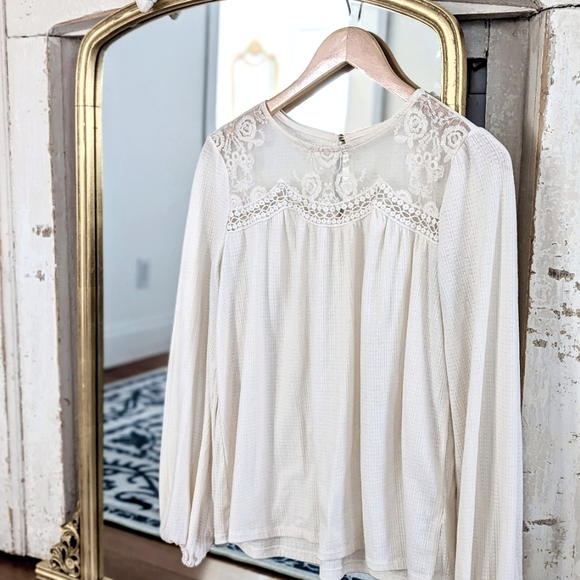 Blouse - Picture 2 of 2